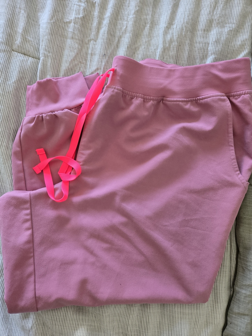 Figs Womens Chalk Pink Joggers 3XLP Neon Pink Drawcord. COLOR NO LONGER SOLD